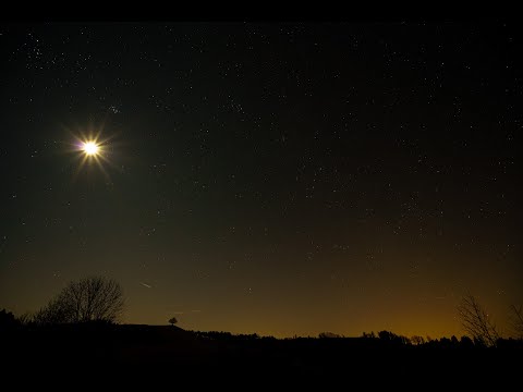[Zeitraffer] Untergang Mond und Sterne | 8 Stunden Nachthimmel in 33 Sekunden [4K]