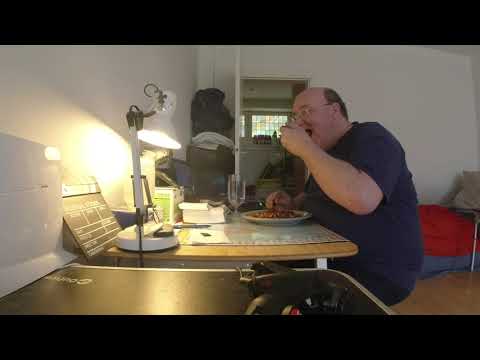 MongoTV_6473 - Min Aftensmad - Stegte PØLSER Med KARRY RIS - LØG - RØD PEBERFRUGT