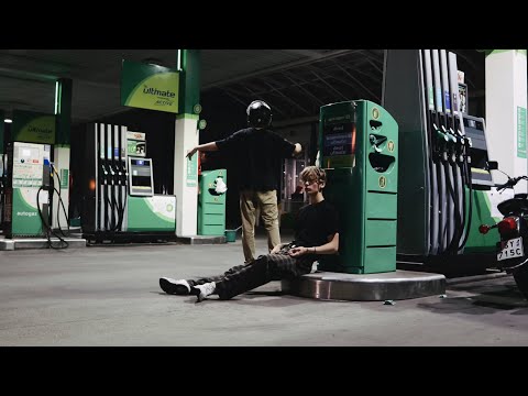 Żupan & Per Dżinn - „Coraz Mniej￼￼” (Official Video)