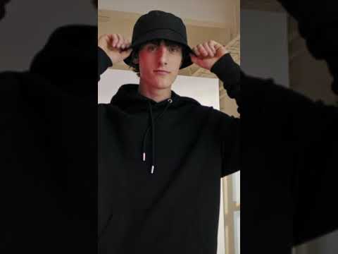 Max Barker (@max.motus)