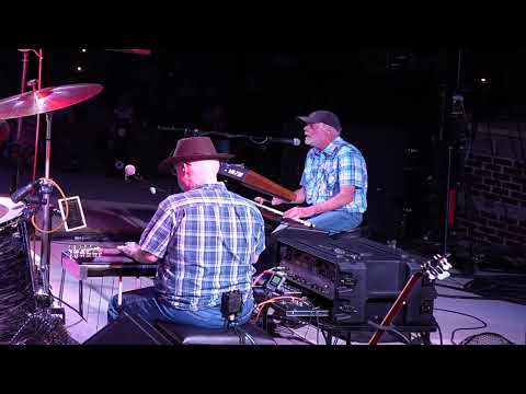 The HonkyTonk Rewind Band tribute to Dale Watson "Honky-Tonkers Don't Cry"