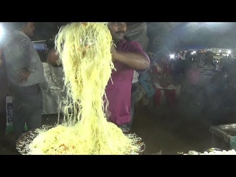 Street Food In Station Area Kolkata | People are Eating Egg Roll/Chowmein|Amazing Indian Street Food Video