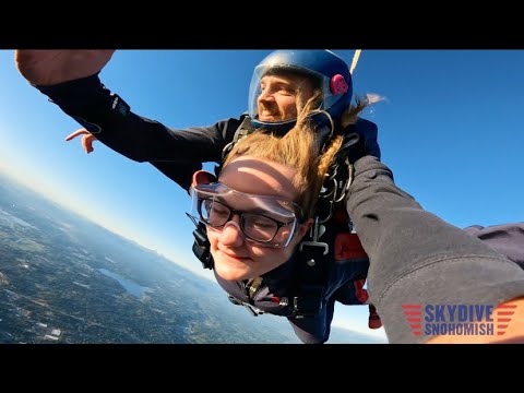 My First Time Skydiving At 13,500ft! Skydive Snohomish