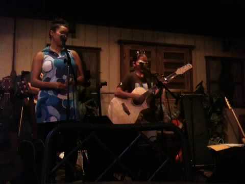 Keahiwai (Mailani Makanai and Lei Melket) @ Aku Bone