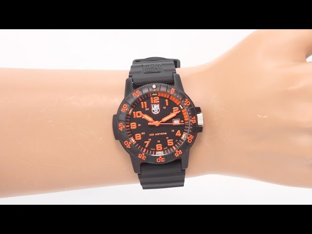 ساعة لوميناكس سي تيرتل جاينت كوارتز رجالية - XB.0329