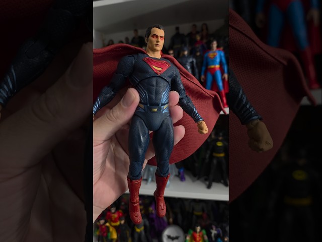 Vídeo relacionado con McFarlane - DC Multiverse Superman (Heat Vision) (Batman V Superman: Dawn of Justice) 7in Action Figure