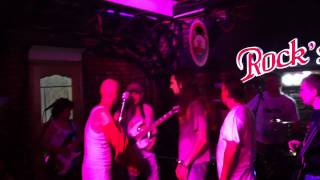 preview picture of video 'Аннигиляторная Пушка - Live Rock's Cafe Ufa City August 25 2011'
