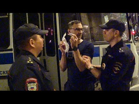 Лев Против - Рейд, Псих в Яме, побег от полиции.
