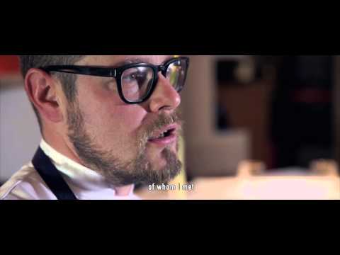 download lagu mp3 mp4 Essenza Milano, download lagu Essenza Milano gratis, unduh video klip Essenza Milano