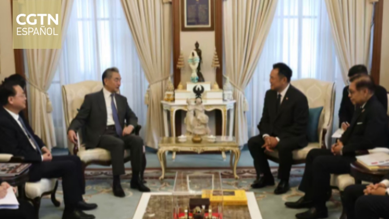 El canciller chino y el primer ministro tailandés refuerzan las relaciones entre ambos países