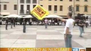 preview picture of video 'Scacco Matto al nuclea-RE - Marostica 2 giugno 2011'