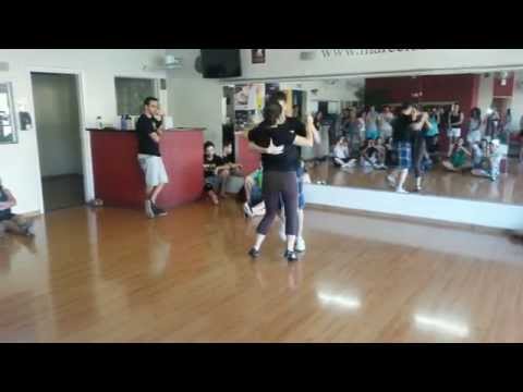 Victor Maia (Victinho) e Maísa dançando Forró Roots/Pé de Serra no WFC