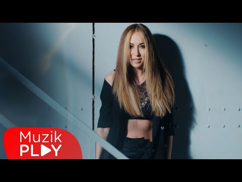 Nil Özalp - Büyük Delilik (Official Video)