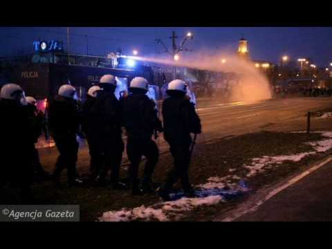 60 DERBY ŁODZI  ŁKS 1:4 WIDZEW 07.03.2010.wmv