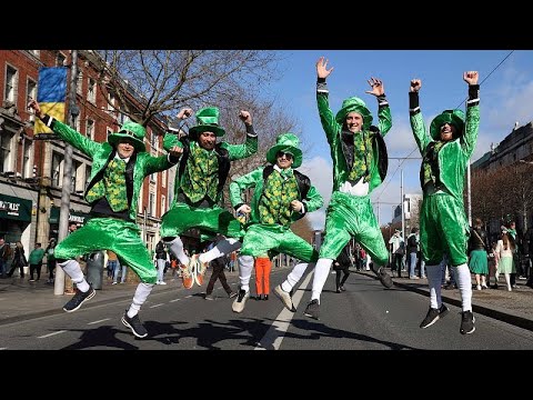 Dublin's first St Patrick's Day parade since 2019 begins