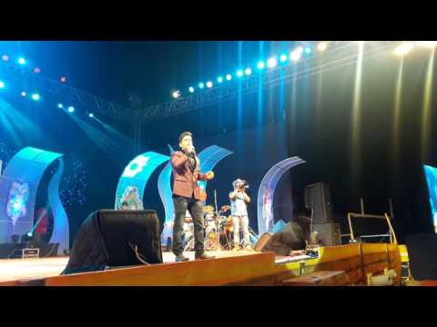 Ravvi Mishhra Muskurane Song (Citylights) live stage performance  by Ravi Mishra