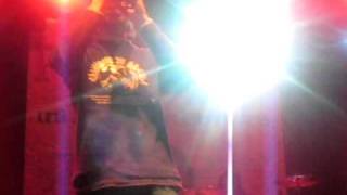 Poncho K y Manolo KabezaBolo - Vendemelo - Sala Caracol 4/2/2011