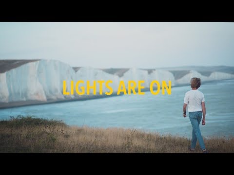 Tom Rosenthal - Lights Are On (Official Video)