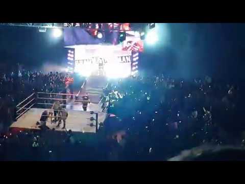 Elias sings "Toto - Africa" homage at WWE Live Cape Town - April 2018