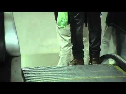 Övervakningssamhället: Poliser jagar papperslösa i tunnelbanan