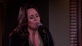 Trijntje Oosterhuis - The Christmas Song - RTL LIVE