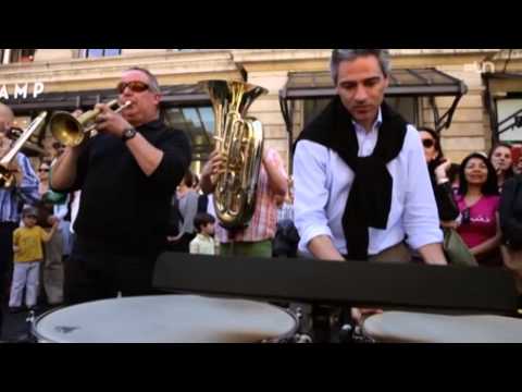 Flash Mob : Quand l'OSR surprend la place du Molard à Genève
