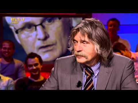 VI 22-08-11 - De heren hebben lol om Foppe de Haan bij Tuvalu