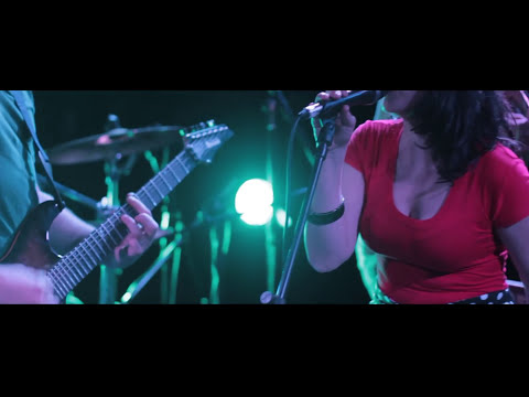 Tuercas Nada - la Tabare Riverock Banda
