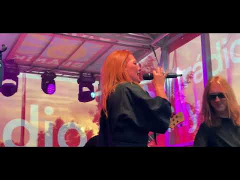 Debbi na CITY PIKNIKU - Touch the sun