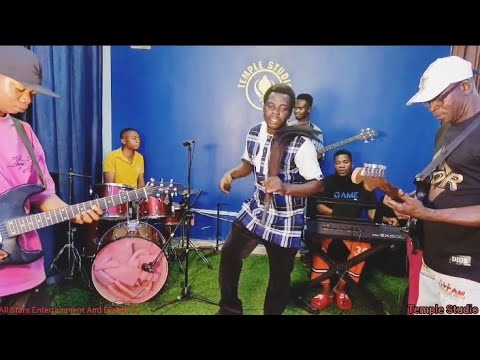 UKWUANI MUSIC LIVE TRIBUTES TO KING LOVE A.U, LATE KING OCHILIGWE UBULU