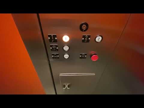 EPIC MOTOR: Dover Hydraulic Service Elevator - Three Fountains - West Des Moines, IA