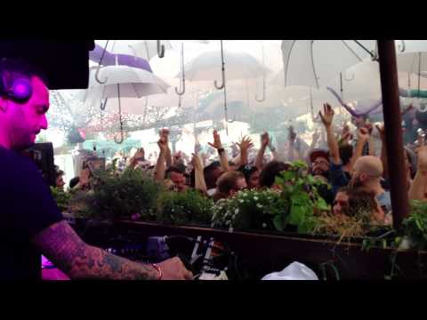 LOCO DICE opens with 'Sable Sheep - Upon Burning Skies' at Kiesgrube Neuss 2013