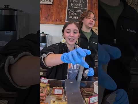 Peaches Cooper Farms for Peaches, Fudge, Sodas, Pecans, and so much more.   #uncannyenvirons