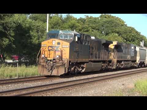csx 570 Walkerton IN 8/23/19