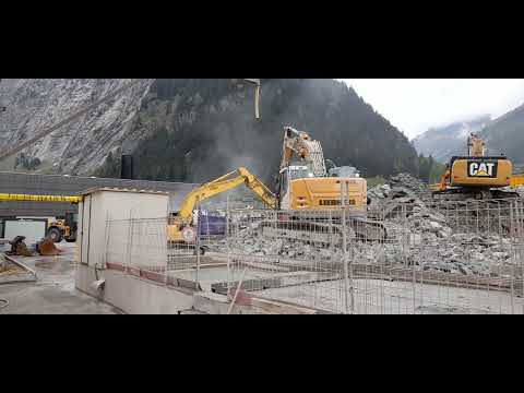 hier hört man nicht auf.                 ZWEITE RÖHRE GOTTHARD👨‍🚒🧑‍🚒