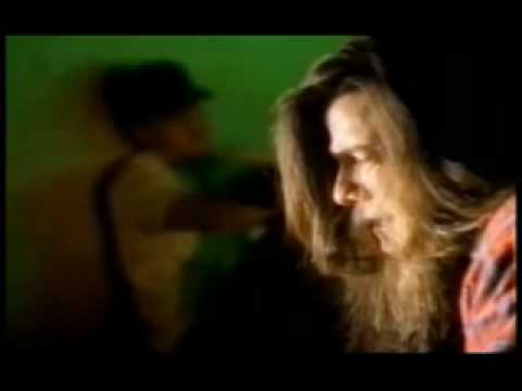Kyuss - Thong song (Official Music Video)