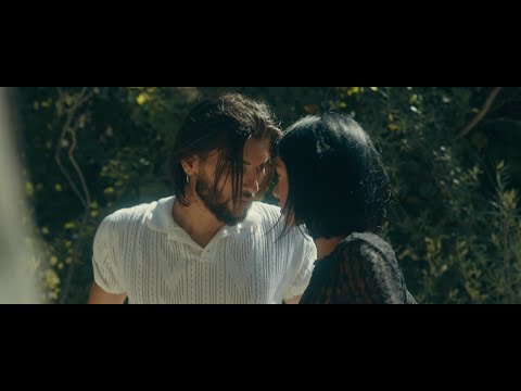 UN AÑO DE AMOR - GABRIEL GRILLOTTI (OFFICIAL VIDEOCLIP)