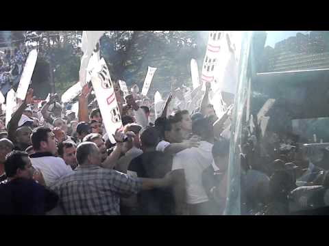 Derbi 2011...chegada do onibus da Ponte Preta!!