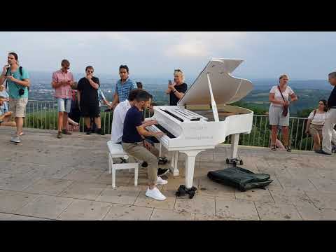 CRAZY PIANO POP MEDLEY in Vienna - Omar Altayi & Thomas Krüger