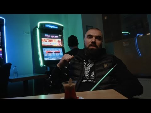 Sa4 feat. AK Ausserkontrolle - Vor deiner Tür (prod. SamoGotHeat)