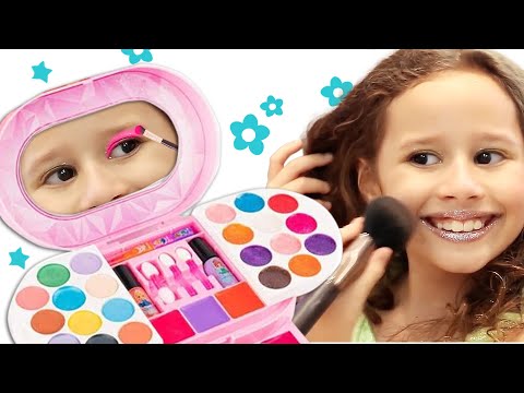 VALENTINA in a collection of makeup videos