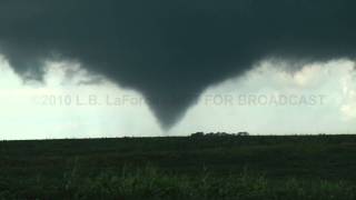 preview picture of video 'August 13, 2010 Amazing Minnesota Tornado Footage'
