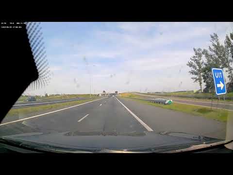 Inhalen kan ook rechts over de vluchtstrook