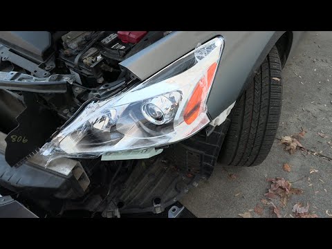 How to Replace the Headlight Assembly for a Nissan Altima (2013-2015)