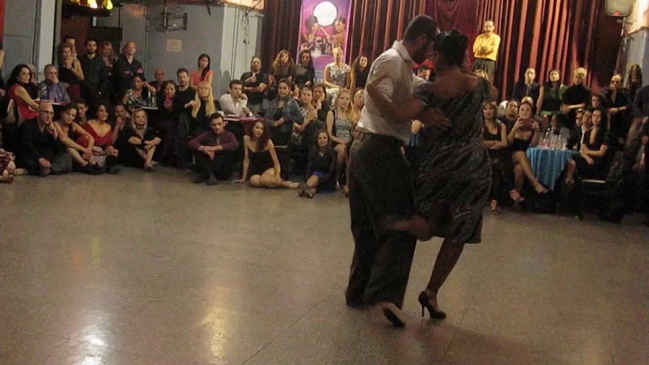 Video thumbnail for PABLO RODRIGUEZ y CORINA HERRERA en Viva La Pepa! Milonga
