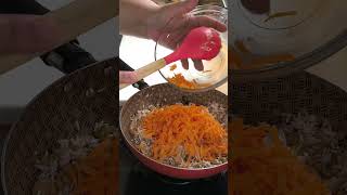 Nutritivo, simples e cheio de sabor.Lentilha de molho, refogado bem feito e sabor maravilhoso 🍲