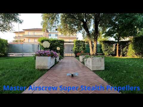 DJI Mini 4 Pro Master Airscrew Super Stealth props vs DJI props. Hope this helps the decision.