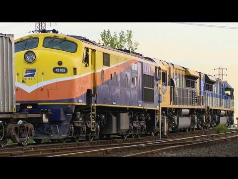 QRNational Contain Freight Train With LDP002, LDP007 & 42105 (24/9/2009) - PoathTV Railways