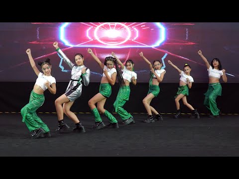 230716 MIDDLE SISTER cover XG - SHOOTING STAR @ The Mall Thapra