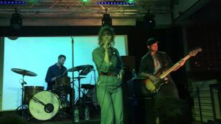 Kendra Morris performs Concrete Waves at Sonia